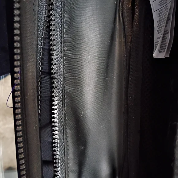 Black PARK Crossbody Bag - Picture 5 of 6